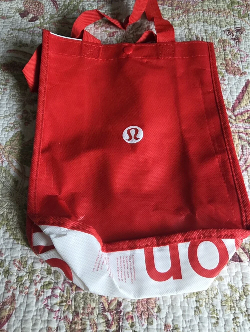lululemon athletica Reusable Tote Set in Green, Red, White